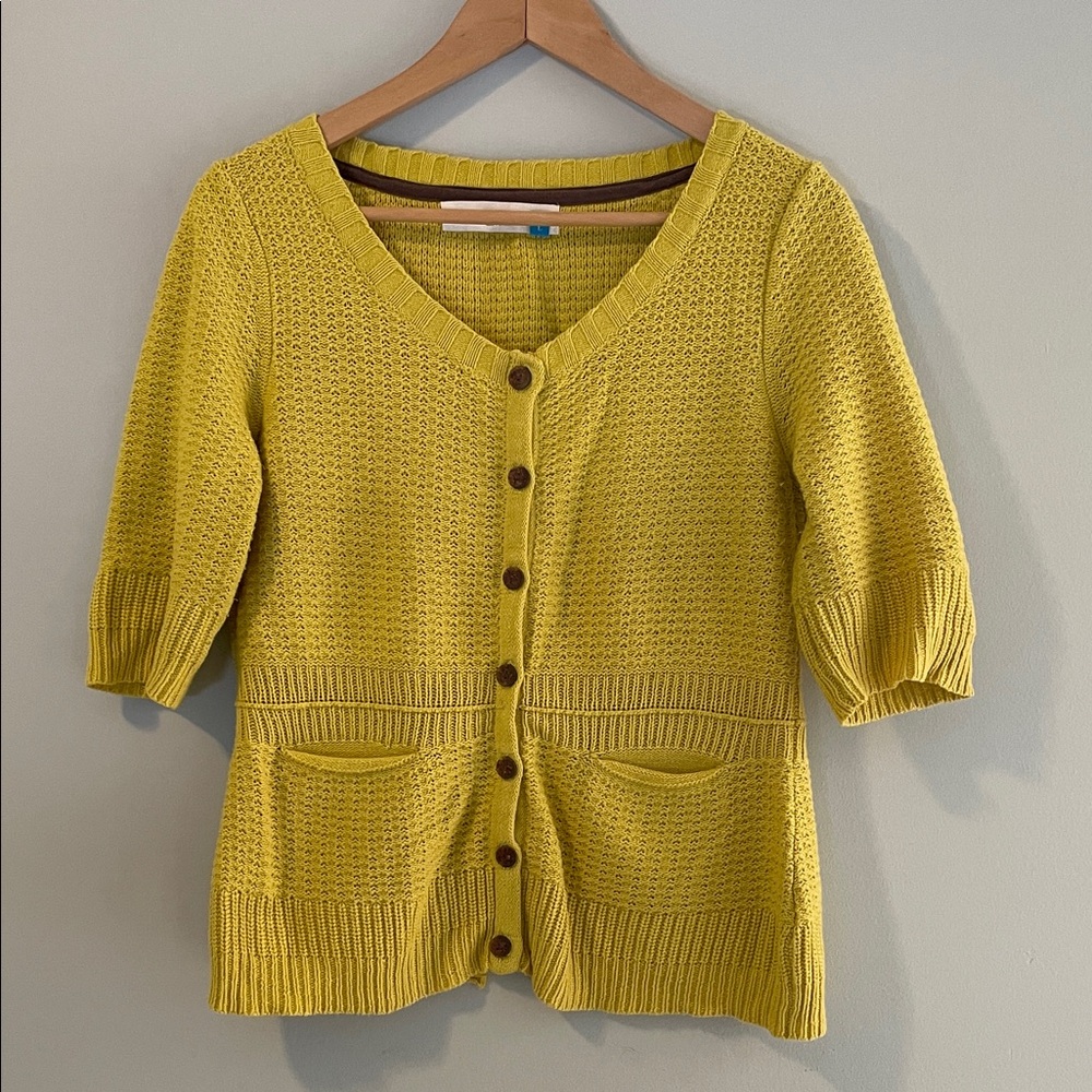 Anthropologie Sparrow yellow button up sweater short sleeved. size:L